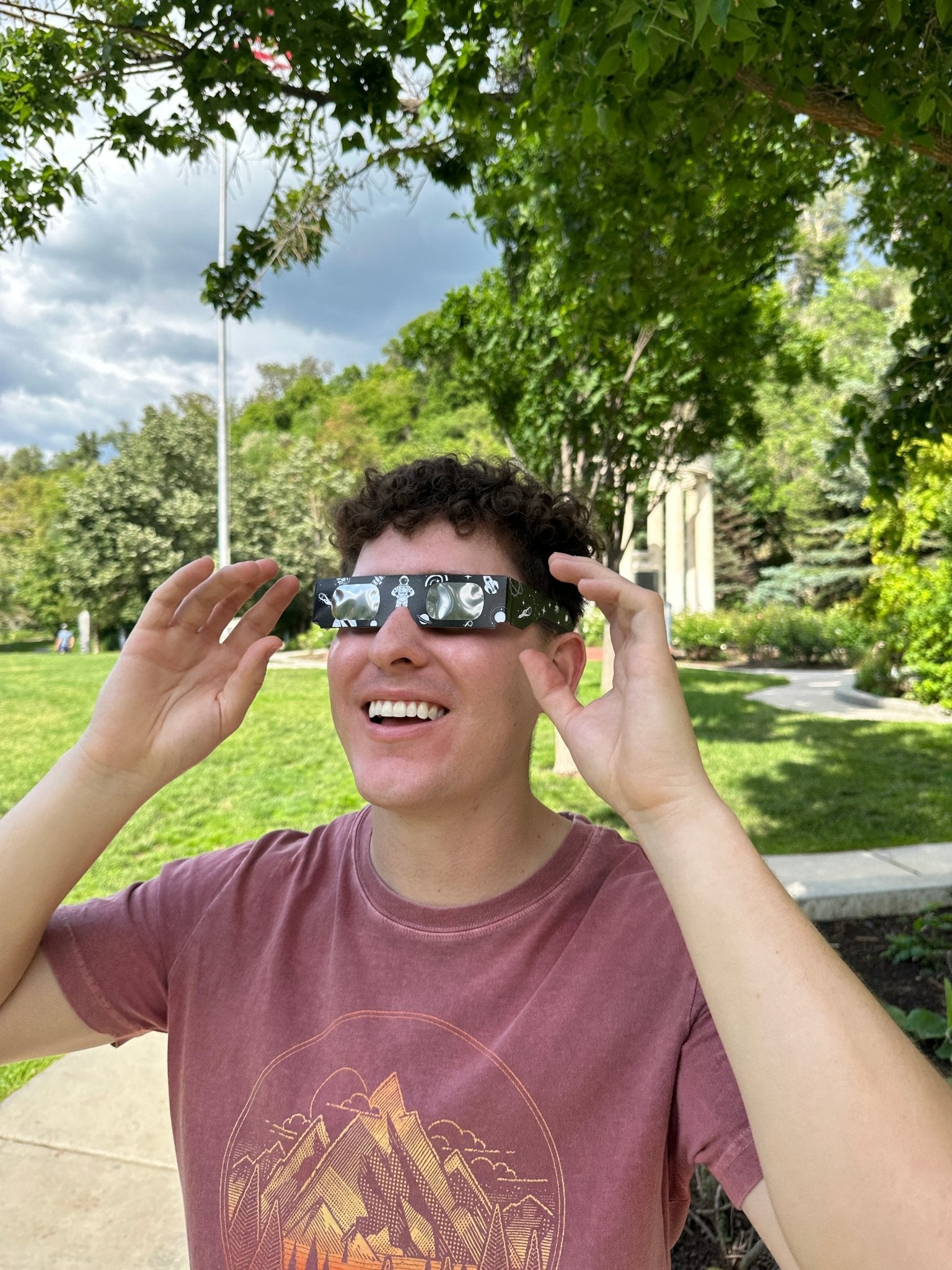 How Effective Are Eclipse Glasses? - Eclipse Optics