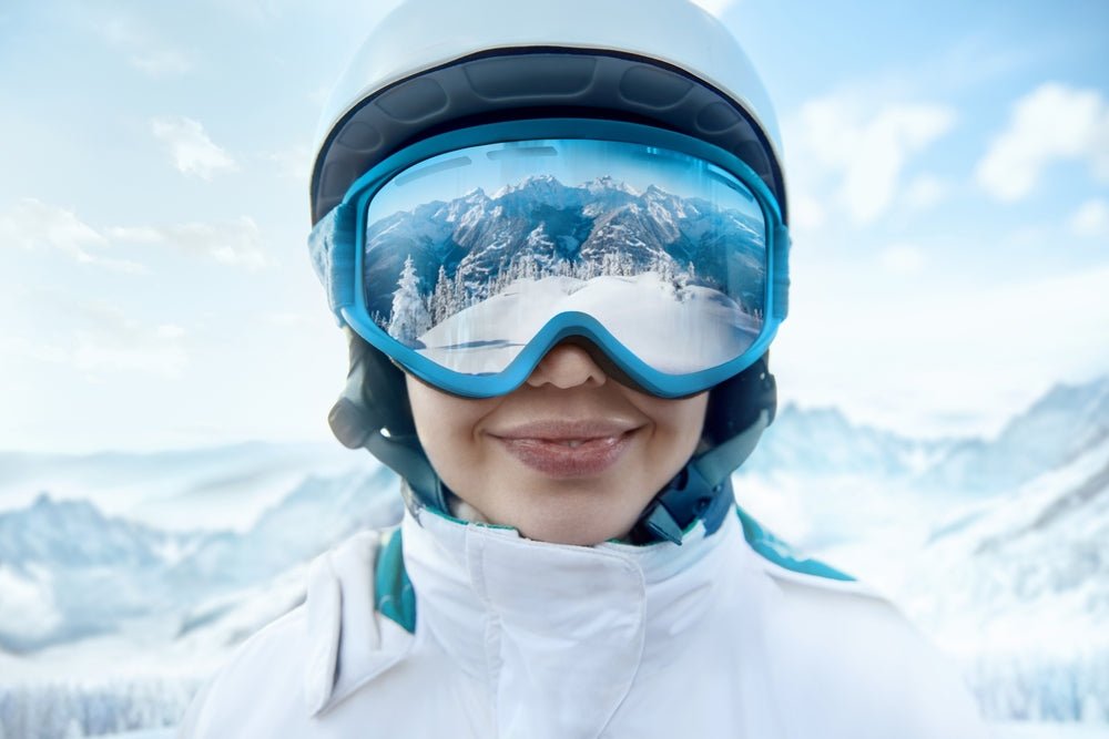 How to Properly Wear Ski Goggles - Eclipse Optics