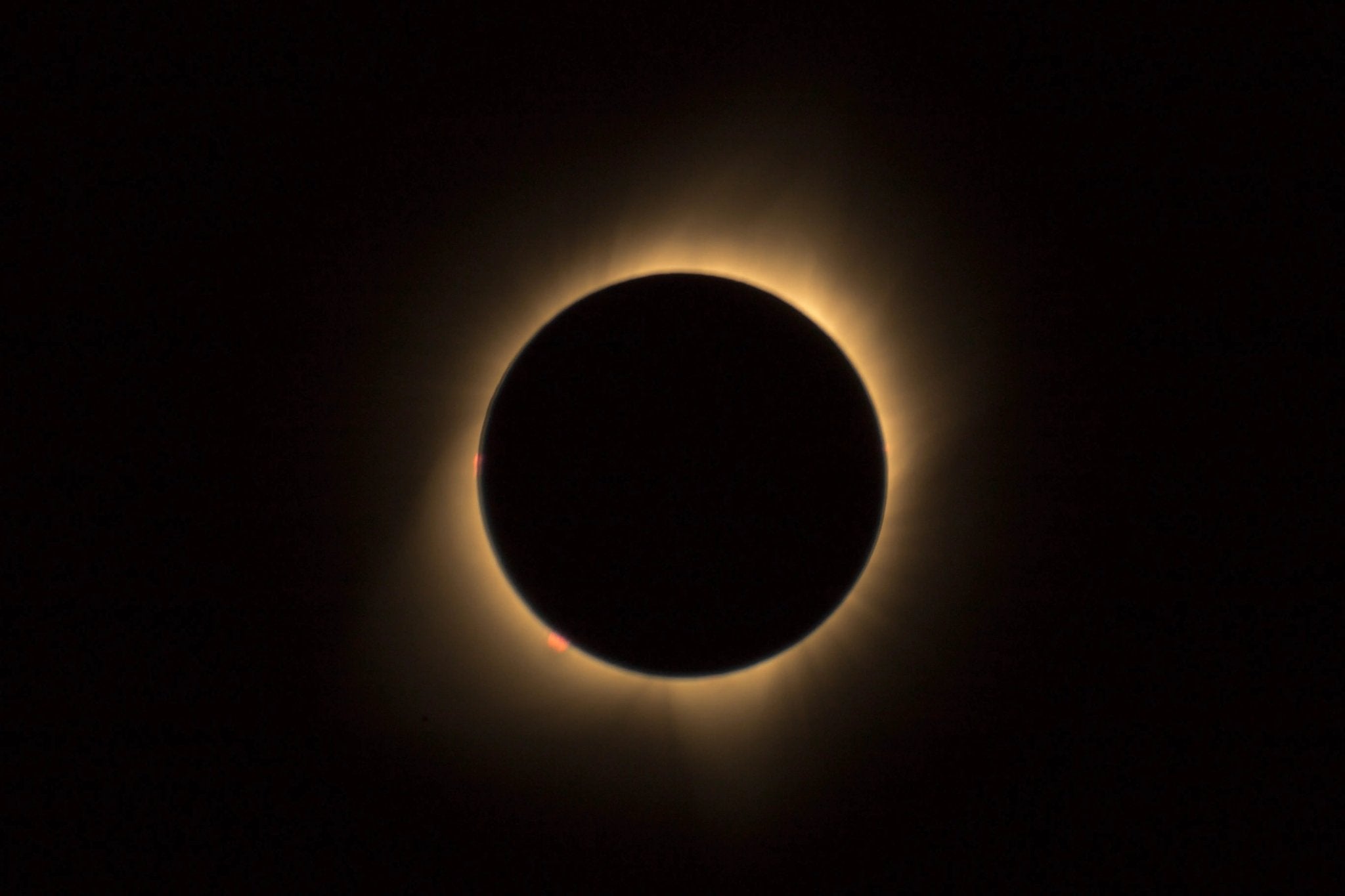 Viewing Eclipses Safely with Welder's Glass - Eclipse Optics